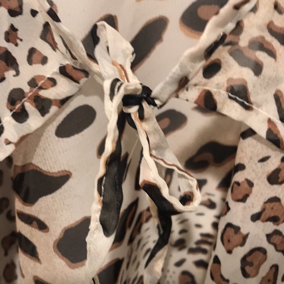 Do Anything In Love Top - Picture 4 of 7